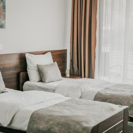 Hotel Novalic 科尼茨 外观 照片