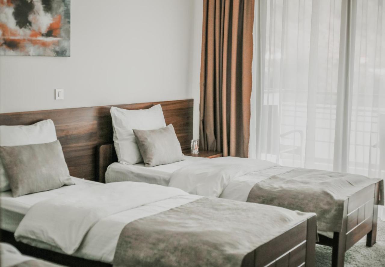 Hotel Novalic 科尼茨 外观 照片