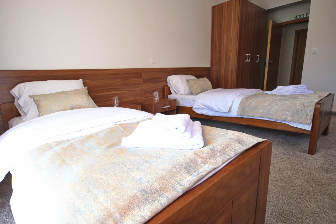 Hotel Novalic 科尼茨 外观 照片