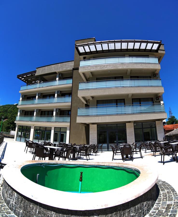 Hotel Novalic 科尼茨 外观 照片