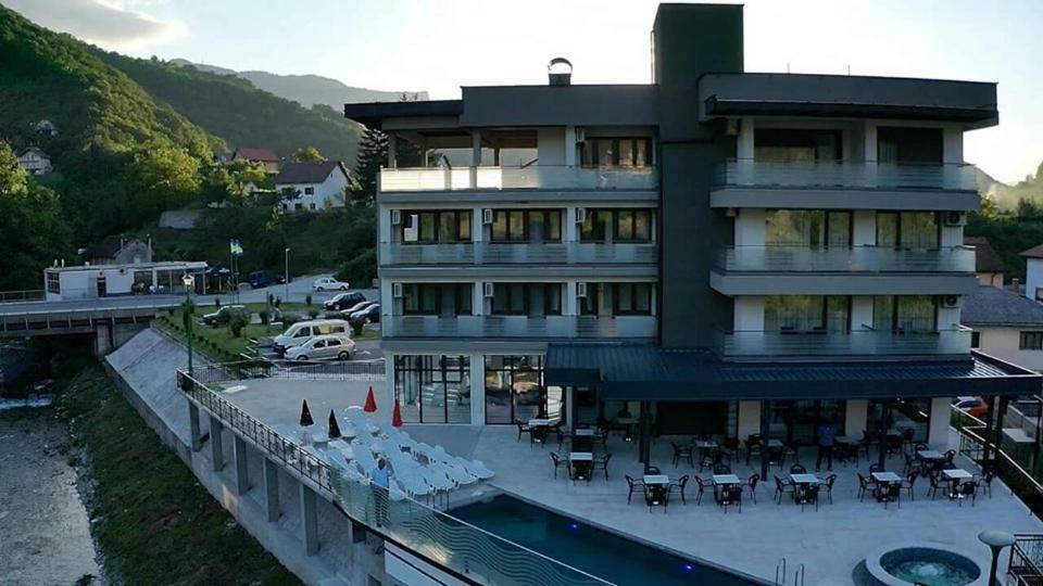 Hotel Novalic 科尼茨 外观 照片