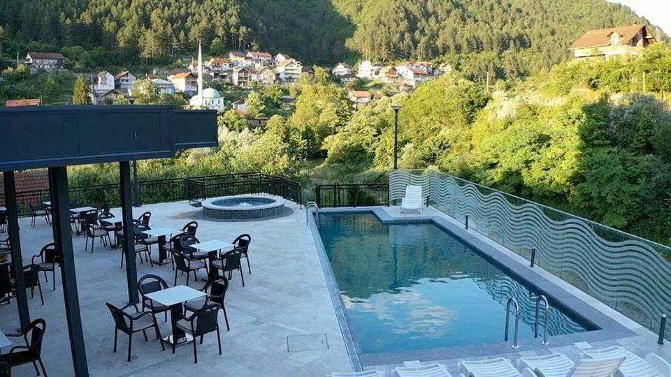 Hotel Novalic 科尼茨 外观 照片