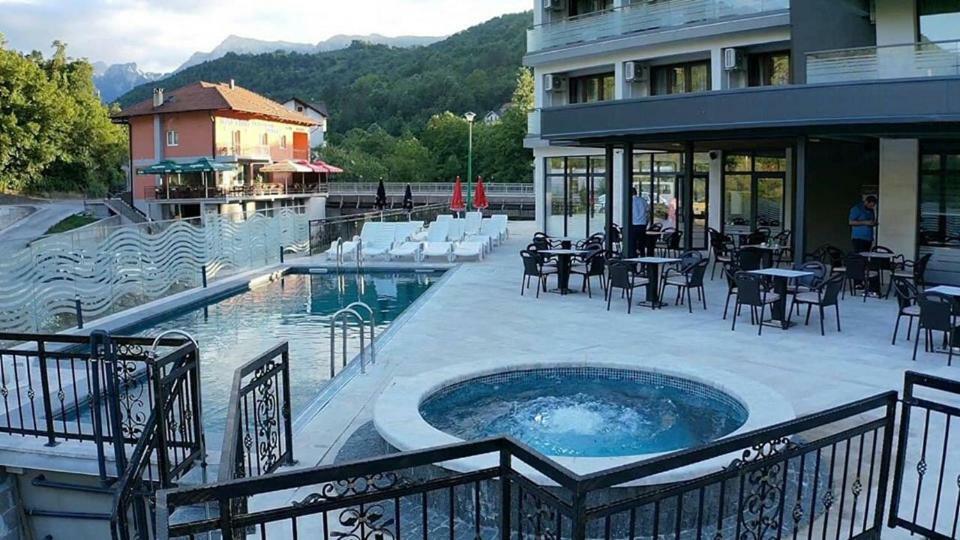 Hotel Novalic 科尼茨 外观 照片