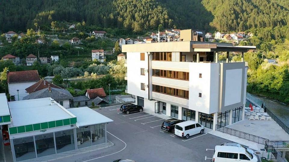 Hotel Novalic 科尼茨 外观 照片